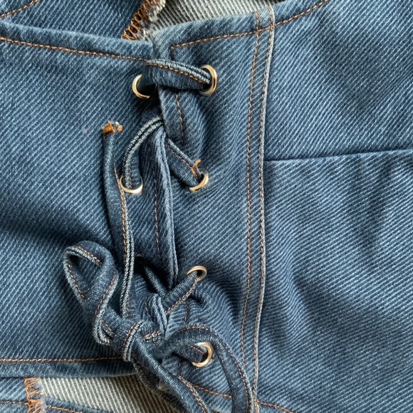 NWT Denim Crop top with adjustable drawstring in size L - Picture 10 of 16